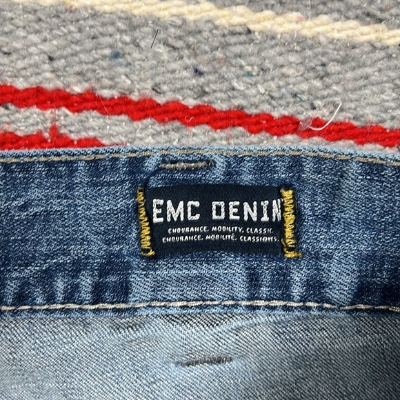 Silver Jeans Gordie Regular Fit | Size 36 - Picture 4 of 6